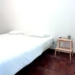 Flores Terrace Apartment *