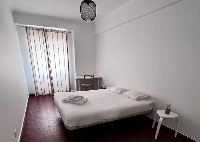 Flores Terrace *