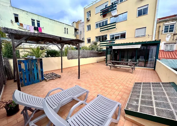 דירה Flores Terrace ליסבון