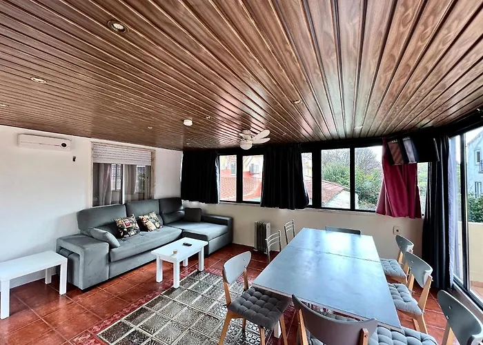 Flores Terrace * ליסבון