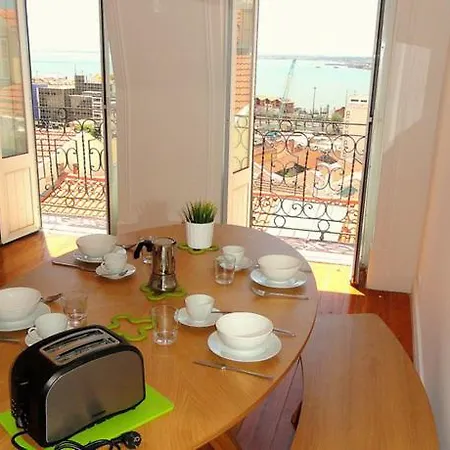 Flores Terrace Lisbon