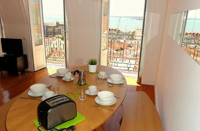 Flores Terrace Lisboa